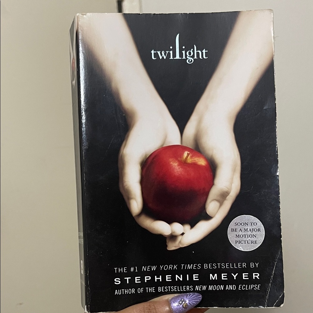 Twilight by Stephenie Meyer — Black Cover with Red Apple